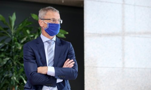 Vujčić preporučio uvođenje financijske pismenosti kao obveznog školskog predmeta