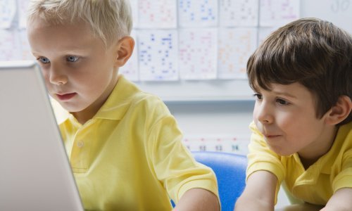 Hrvatske osnovne i srednje škole prijeći će na brži i sigurniji Wi-Fi