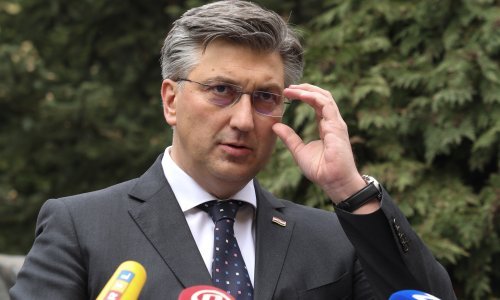 Plenković: Milanović se ponaša kao iskompleksirani ljubomorni lažljivac