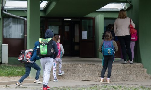 Maturanti u Splitsko-dalmatinskoj županiji vraćaju se u klupe