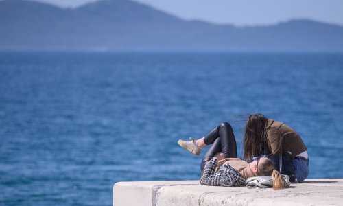 Temperatura ide i do 25 stupnjeva, ali već popodne u neke krajeve stiže promjena