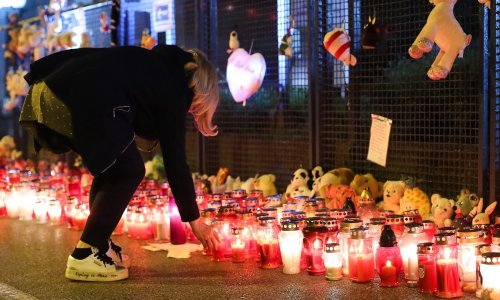 Baka preminule djevojčice: Čula sam kako je zaplakala i vrisnula. On je dijete stavio u auto i odvezao na hitnu. Svi su oni zakazali. Centar. On kao otac