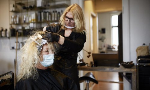 Danci se konačno mogu šišati i tetovirati jer su ukinuta ograničenja