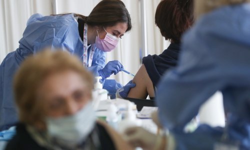 Cjepivo Johnson&Johnson pod istragom zbog krvnih ugrušaka, proširena istraga AstraZenece