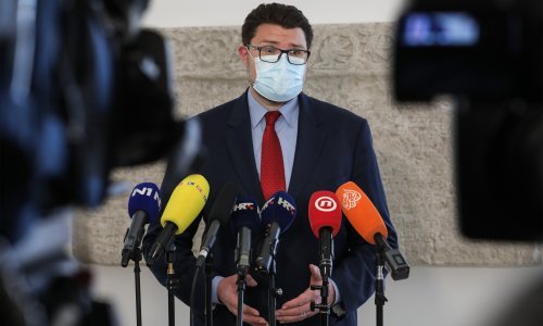 Grbin: Beroš je najavio normalizaciju opskrbe lijekovima, ali dok ne budemo obaviješteni da je dogovor postignut, moramo sumnjati u to