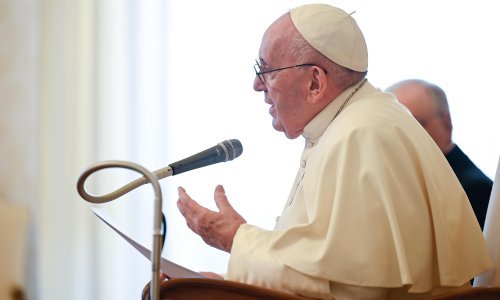 Papa Franjo pozvao MMF i Svjetsku banku da smanje dug siromašnim zemljama
