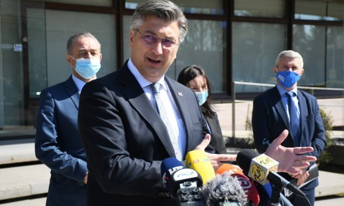 [VIDEO/FOTO] Plenković o nestašici lijekova u bolnicama: Ja tu ne vidim sistemski problem, samo publicirane detalje