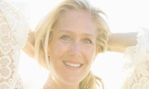 Smetaju vam sitne smeđe pjegice na koži? Za ovaj estetski problem ima lijeka, a može se i spriječiti