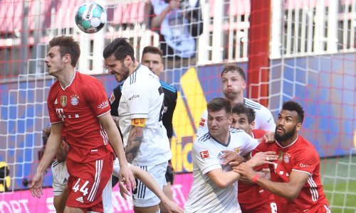 Bayern neočekivano kiksao u svojem Münchenu, a najveći konkurent za titulu, uz gol Danija Olma, uvjerljiv na gostovanju