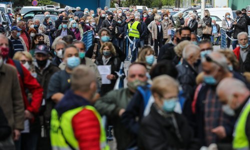 Sociološko istraživanje: Protiv nošenja maski najviše je onih koji u kući nemaju starije osobe i onih koji su zbog mjera ostali bez posla