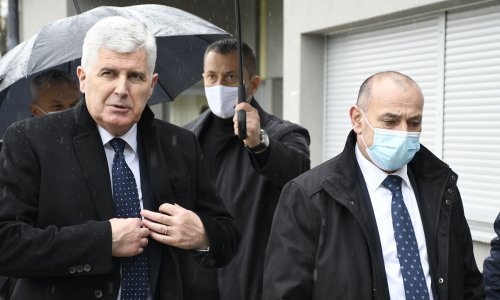 Dragan Čović u Petrinji: Bosanskohercegovački Hrvati donirali 1,5 milijuna kuna za školu