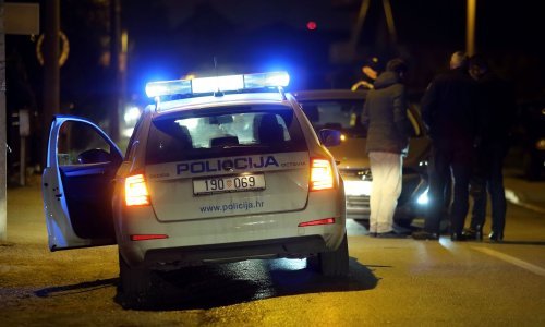 Muškarac koji je pucao na drugoga, teško ga ozlijedio, a potom ga izbacio iz automobila, predan u splitski zatvor