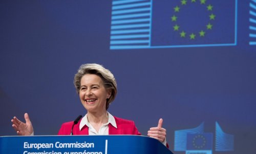 Multinacionalke s godišnjim prometom iznad 750 milijuna eura dvije godine zaredom, morat će prijaviti dobit, porez i broj zaposlenih u zemljama EU-a i poreznim oazama