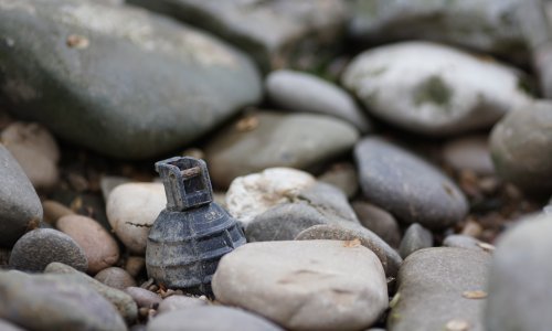 U nekoliko dana građani zadarskoj policiji predali 15 ručnih bombi i gomilu municije; podsjećaju da još uvijek možete predati ilegalno naoružanje bez sankcija