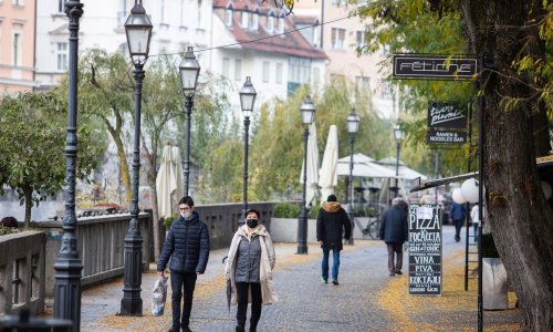 U Sloveniji padaju brojke zaraženih, terase kafića otvaraju se nakon više od pola godine