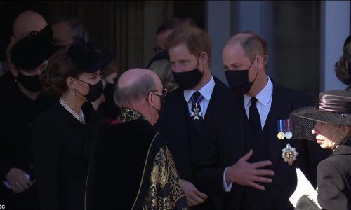 Prizor koji su svi priželjkivali: Kate, Harry i William zajedno izašli s mise