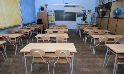 U Karlovačkoj županiji osnovnoškolci se vraćaju u školske klupe, srednoškolci osim maturanata - još ne