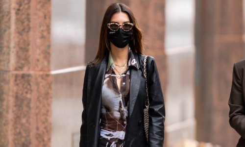 Mlada mama Emily ponovno privlači poglede: Lijepa brineta odlično spojila najveće proljetne trendove