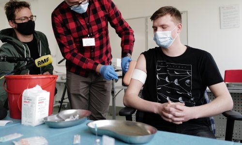 Poljska želi otvoriti prijave za cijepljenje za sve odrasle do 10. svibnja