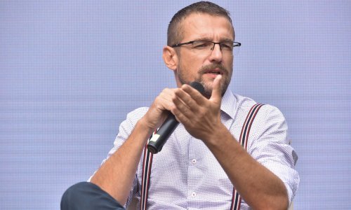 Beck o covidu: Djeca gotovo uopće ne obole, meni je to dovoljno da pandemiju proglasim blagom. Za njih je opasnija gripa