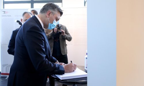 Plenković: Osuđujemo zločine nad Romima počinjene za vrijeme NDH