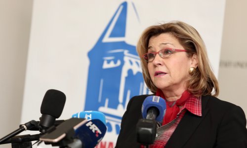Nezavisna Nansi Ivanišević predstavila svoje zamjenike u utrci za splitsku gradonačelnicu