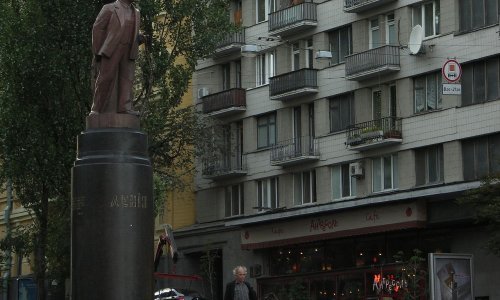 Ukrajina uklonila 1320 Lenjinovih spomenika i preimenovala 51.500 ulica