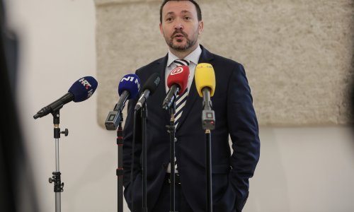 SDP-ovci jednim potezom uz obnovu žele riješiti i nezakonite zgrade; Bauk: To je stvaranje uvjeta za uspostavu normalnog života