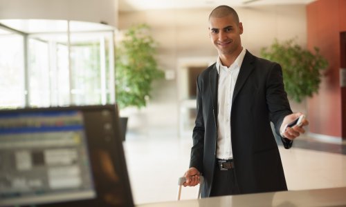 Zbog ove domaće aplikacije više nećemo dugo čekati na recepcijama