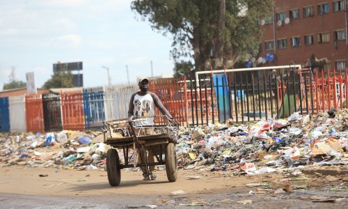 Zimbabve: U padu vojnog helikoptera na kuću četvero preminulih, među njima dijete