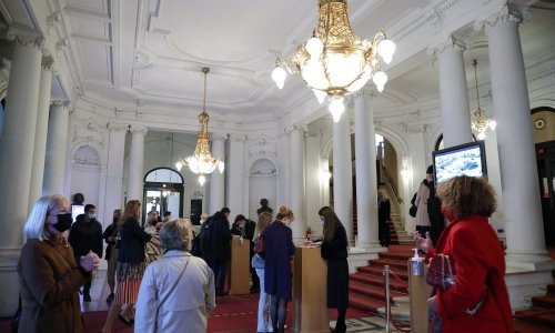 Romantična priča o ljubavi i gubitku: U zagrebačkom HNK-u premijerno izvedena opera 'Orfej i Euridika'