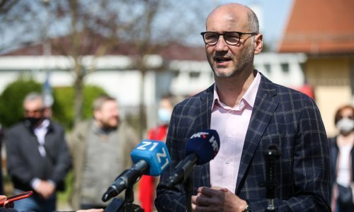 [FOTO] Klisović u Brezovici sipao obećanja: Novi dom zdravlja i dječji vrtić, vodovod i kanalizacija...