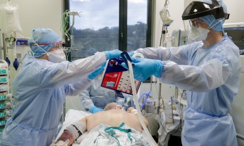 Češka u prvom kvartalu imala više od 43.000 mrtvih, bolnički sustav konačno proradio