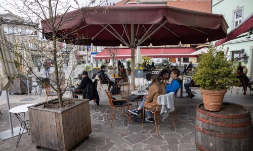 Slovenija u zelenoj fazi epidemije; 374 novozaraženih, brojke stagniraju