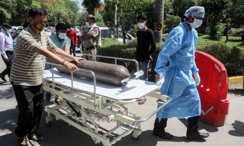 Johnson: Stotine koncentratora kisika i respiratora upravo su na putu u Indiju