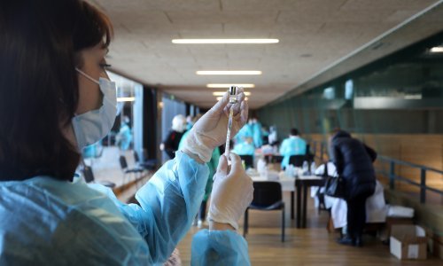 Optimistična koordinatorica HZJZ-a: 'Sve prijavljene cijepit ćemo dok trepneš okom'
