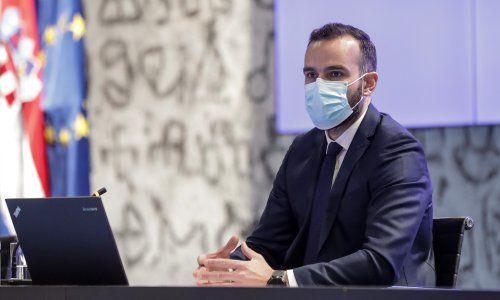 Aladrović predstavio masterplan za sustav socijalne skrbi: Ulaže se preko 5,5 milijardi kuna, zapošljava se 200 socijalnih radnika, udomiteljima veće naknade...