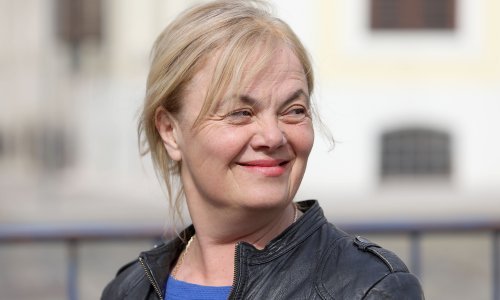 Branka Bakšić Mitić pomela SDSS-ovu kandidatkinju u Glini