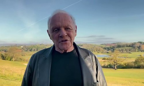 Anthony Hopkins zahvalio se na Oscaru i odao počast pokojnom Chadwicku Bosemanu: 'Sa svoje 83 godine nisam očekivao da ću dobiti ovu nagradu'