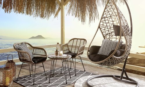 Evo kako jednostavno urediti vanjski prostor i svaki dan uživati u privatnoj lounge oazi, idealnoj za ljetne večeri