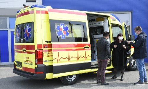 One Croatia ujedinila Hrvate u svijetu; nakon potresa u Sisak poslali uređaj za anesteziju, transportni respirator, zaštitne jakne...