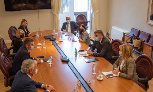 Plenković u Dubrovniku: HDZ-ovi kandidati i dalje će pridonositi razvoju županije