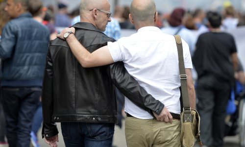 Švicarci idu na referendum o ozakonjenom braku za sve