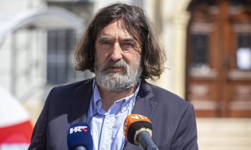Čehok predao liste s više od tri tisuće potpisa za kandidaturu, želi još jedan mandat na čelu Varaždina