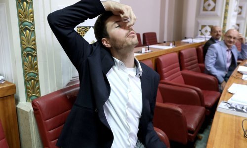 'Nedjeljom bez Ace': Pernarov 'show' je naporan do plakanja