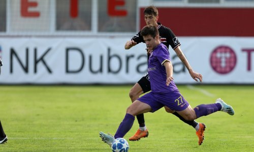 I dok njegov brat uživa u hit-momčadi talijanskog prvenstva, Atalanti, on je s Pranjićem doživio najveću prevaru u karijeri: Prvi čovjek kluba nam je rekao 'grijte se uz svijeće...'