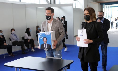 [VIDEO] Troskot predao 8700 potpisa: Štand je najbolja anketa, imamo šanse za drugi krug