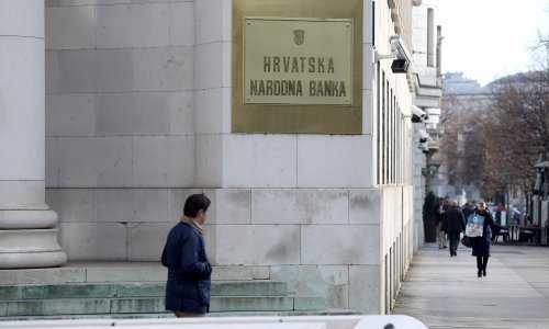 HNB: Prvi mjesečni pad depozita kućanstava nakon 18 mjeseci