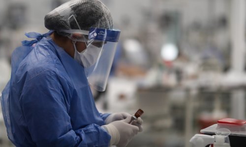 Od početka pandemije tri milijuna zaraženih covidom-19 u Argentini, prepune bolnice
