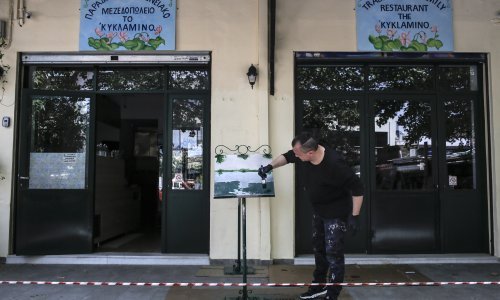 U Grčkoj se otvaraju terase kafića i restorana nakon šest mjeseci karantene